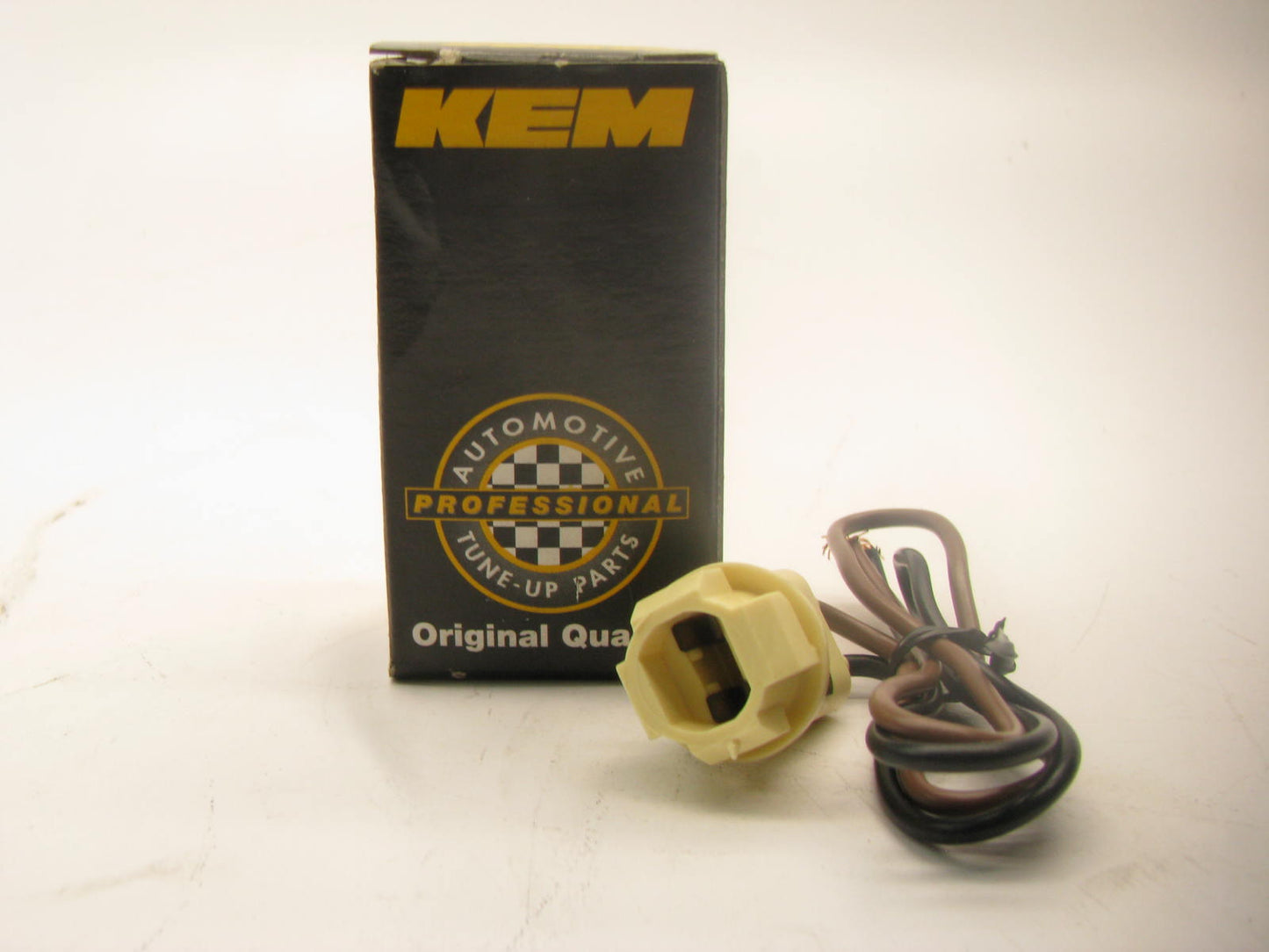 Kemparts 350-177 Side Marker Light Lamp Socket Pigtail Socket Wire Connector