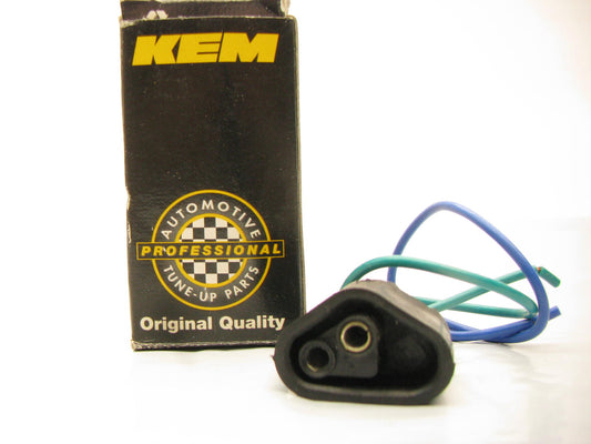 Kemparts 350-216 Voltage Regulator Pigtail Socket
