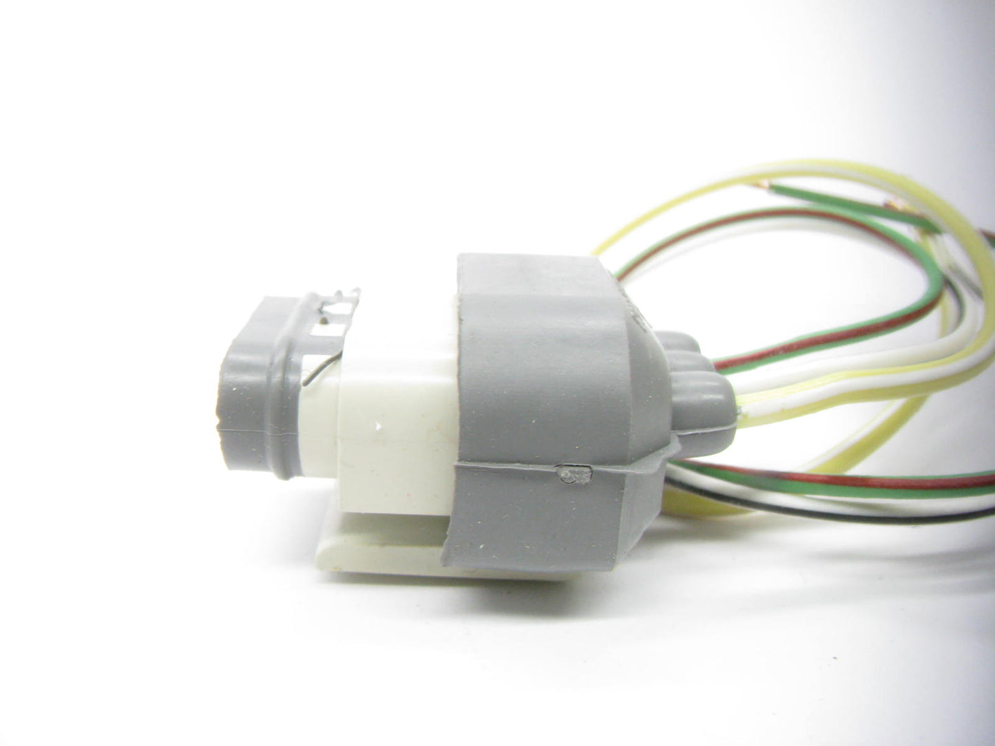 Kemparts 350-218 Voltage Regulator Pigtail Socket Wire Harness Connector