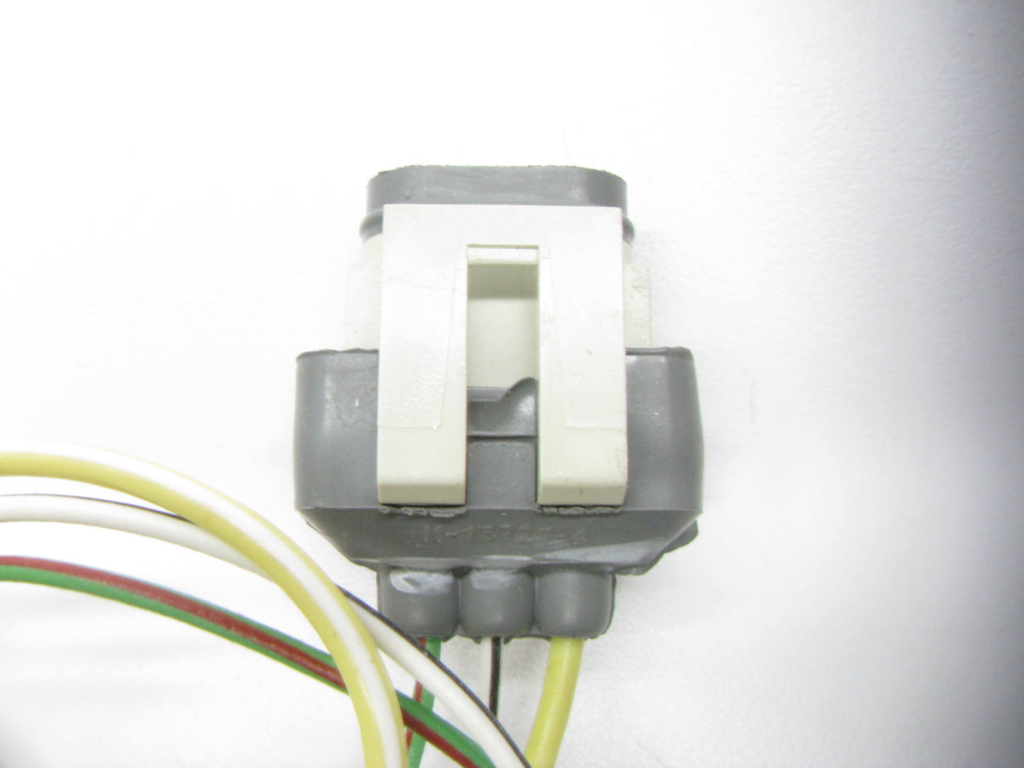 Kemparts 350-218 Voltage Regulator Pigtail Socket Wire Harness Connector