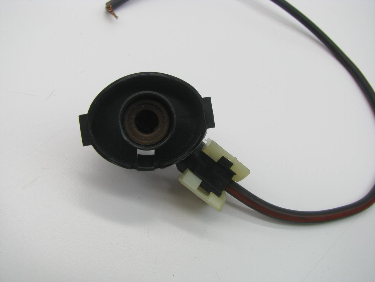 Kemparts 350-223 Radiator Fan Motor Pigtail Socket Wire Connector
