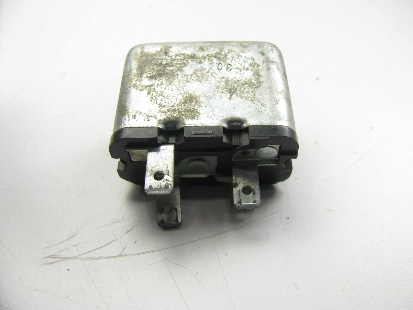 Kemparts AR154 A/C Compressor Cut-Out Relay - 1972-1975 Vega, 1972 Buick