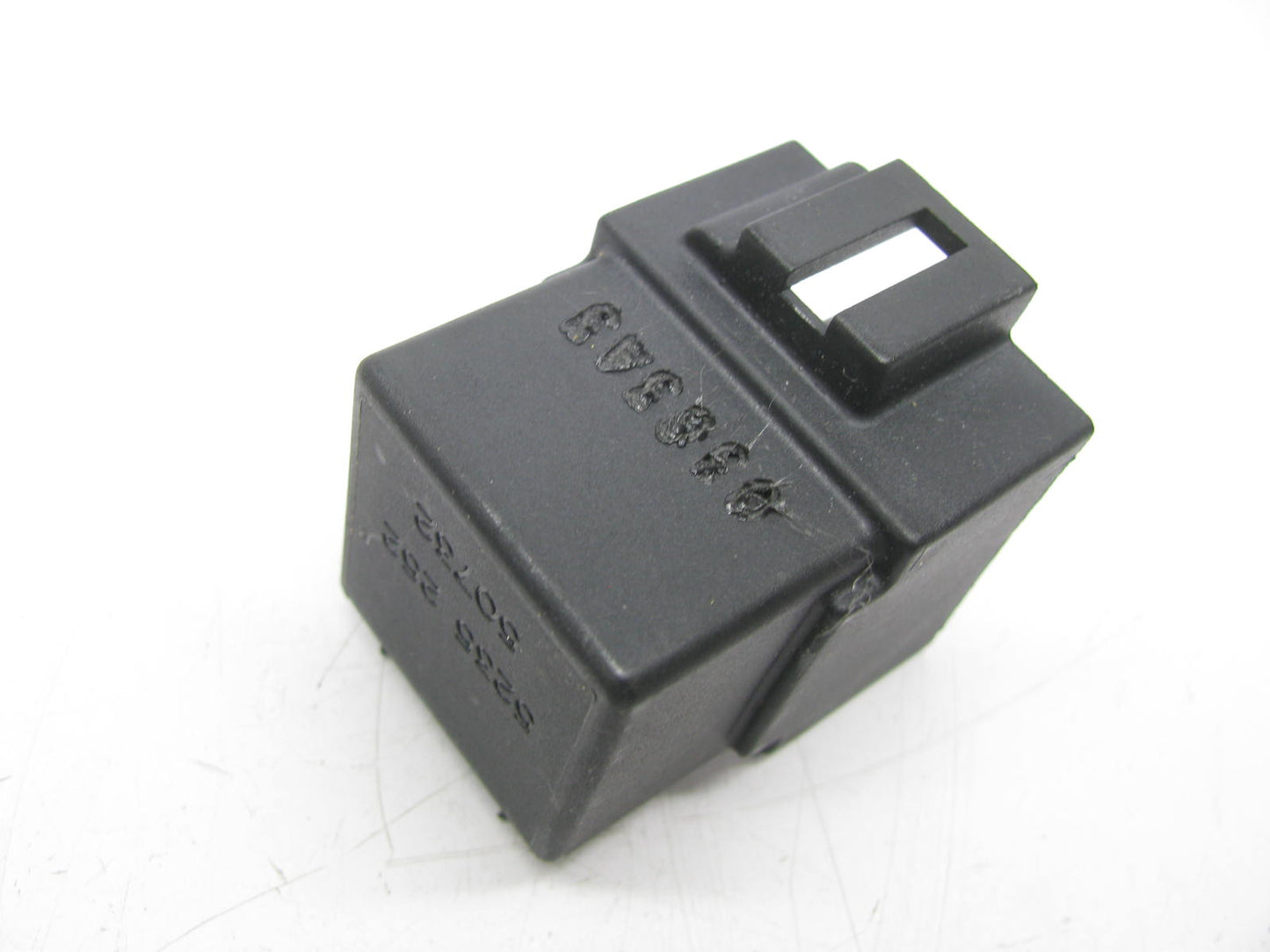 Kemparts AR302 Engine Control Module Relay
