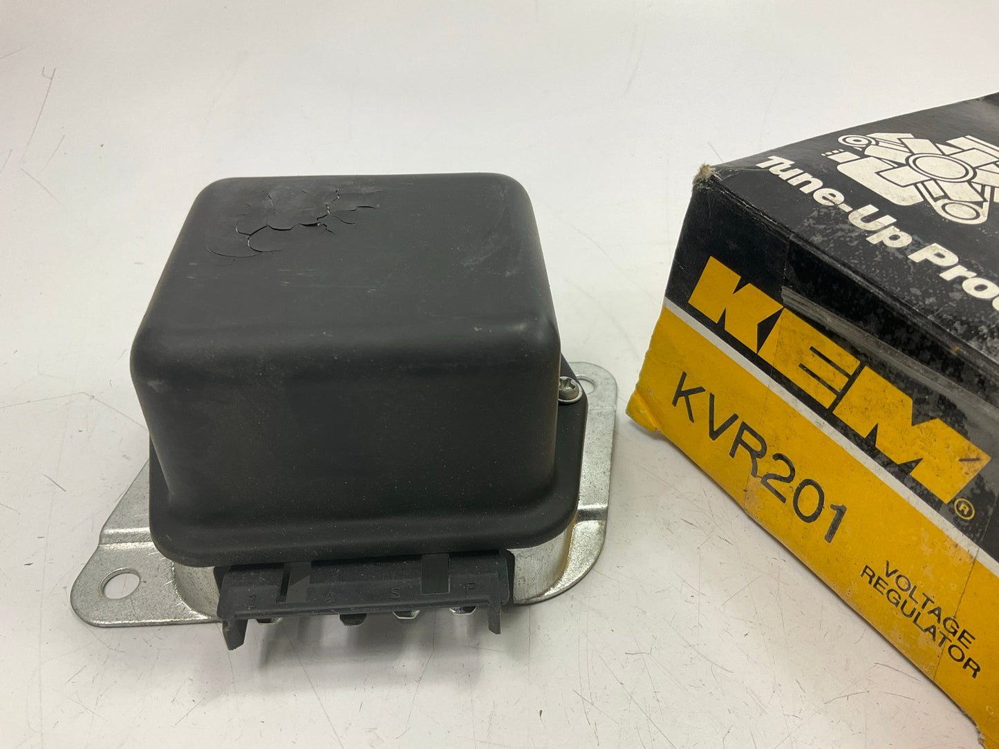 Kemparts KVR201 Voltage Regulator