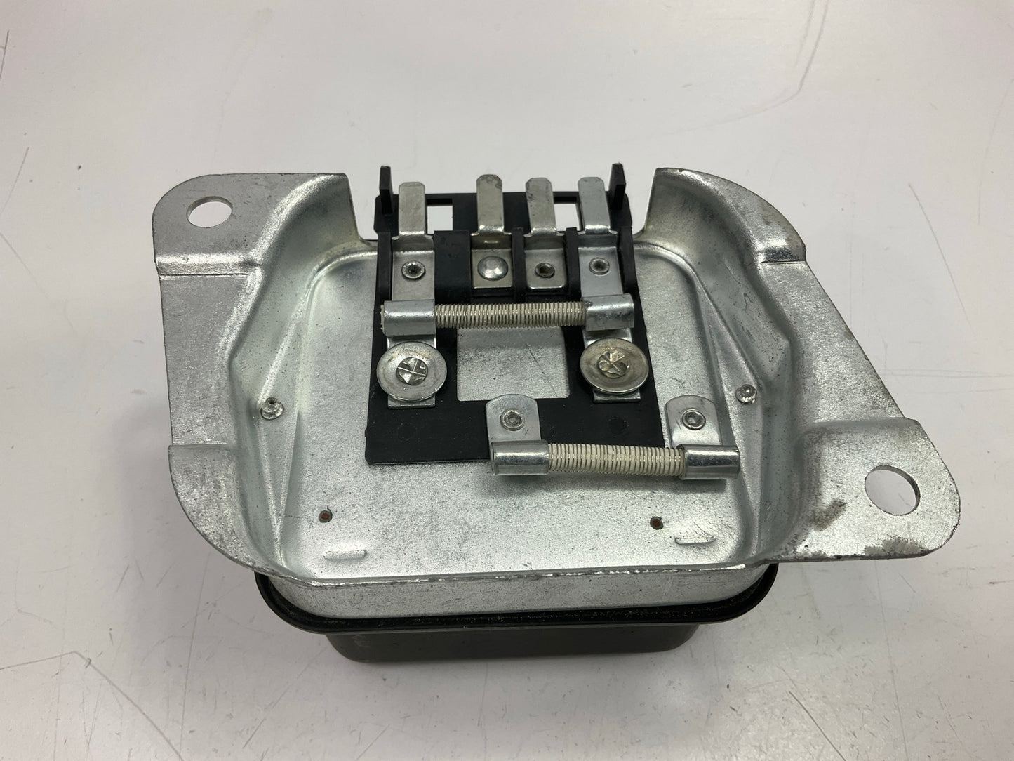 Kemparts KVR201 Voltage Regulator