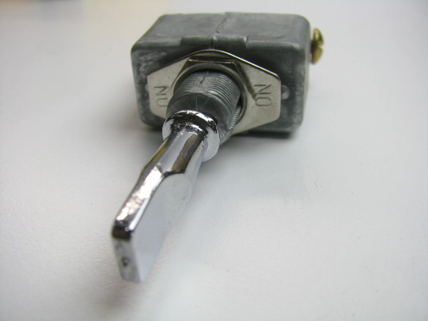 Kemparts LS3K Heavy Duty Toggle Switch (On-Off-On) S.P.D.T.