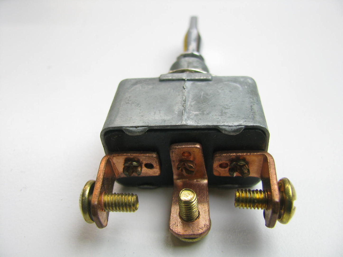 Kemparts LS3K Heavy Duty Toggle Switch (On-Off-On) S.P.D.T.