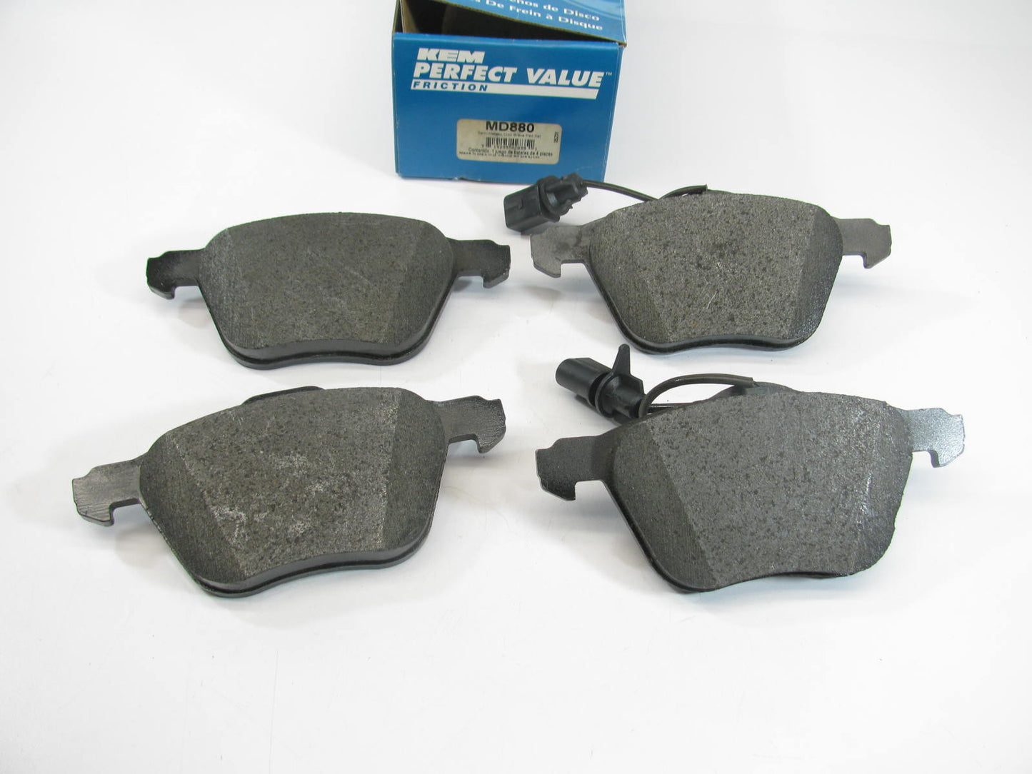 Kemparts MD880 Front DIsc Brake Pads for 2001-2004 Volkswagen EuroVan