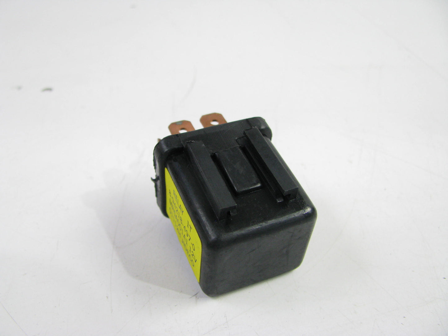 Kemparts W806 HVAC Blower Relay - 8-94218-497-0