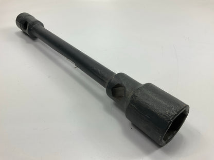 Ken-Tool 32501 Double End Truck Wrench - 1-1/8'' With 13/16'' Sq. X 1-1/2''