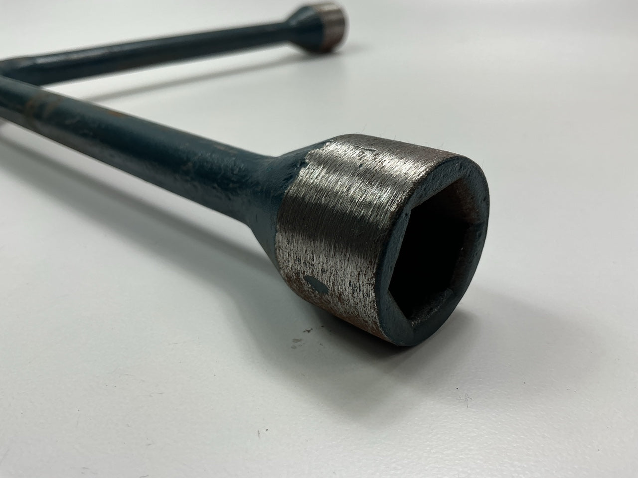 LIGHT Surface Rust Ken-tool 35656 4-Way Professional Lug Wrench 17 19 21 22mm
