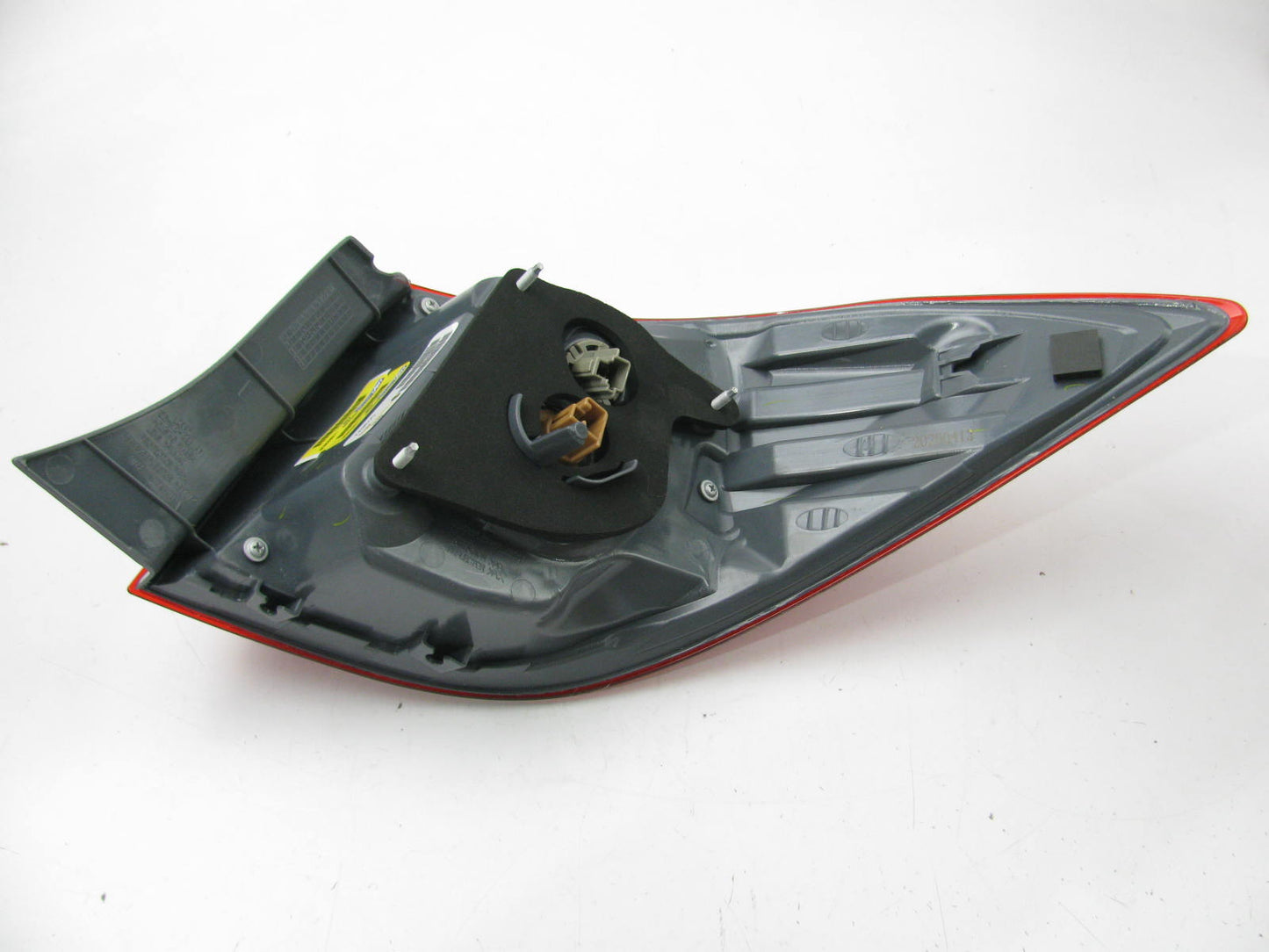 Keystone  TO2804118C -  Left LH Driver Side Outer Tail Lamp For 14-20 Corolla