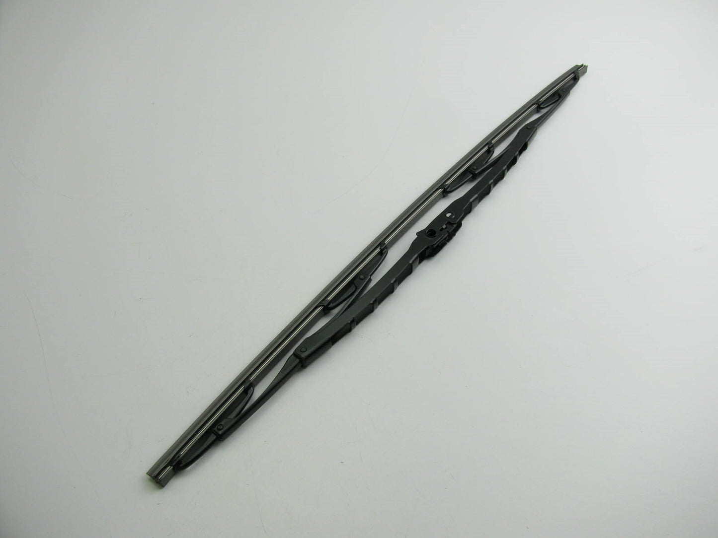 NEW - OEM Front Windshield Wiper Blade Right Passenger 20 Inch For 11-15 Sorento