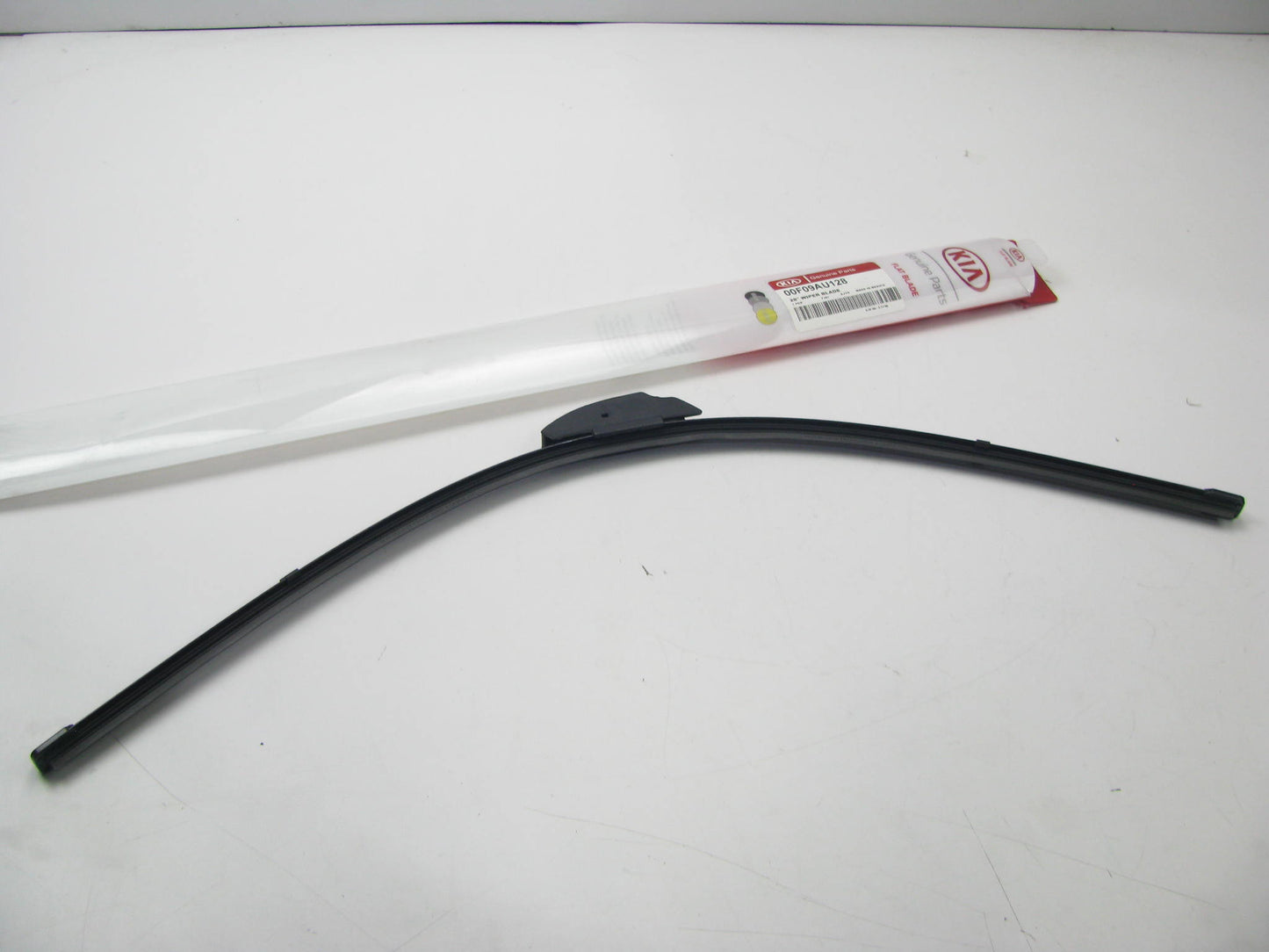 NEW - OEM 00F09AU128 28'' Flat Wiper Blade Genuine For KIA