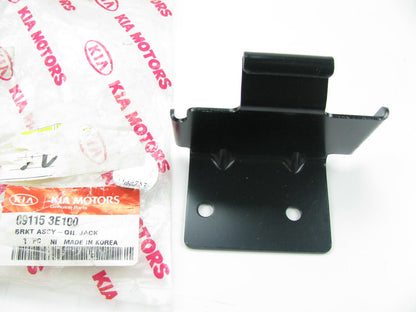 New Genuine Floor Oil Jack Lift REAR Compartment Bracket OEM For 2003-09 Sorento