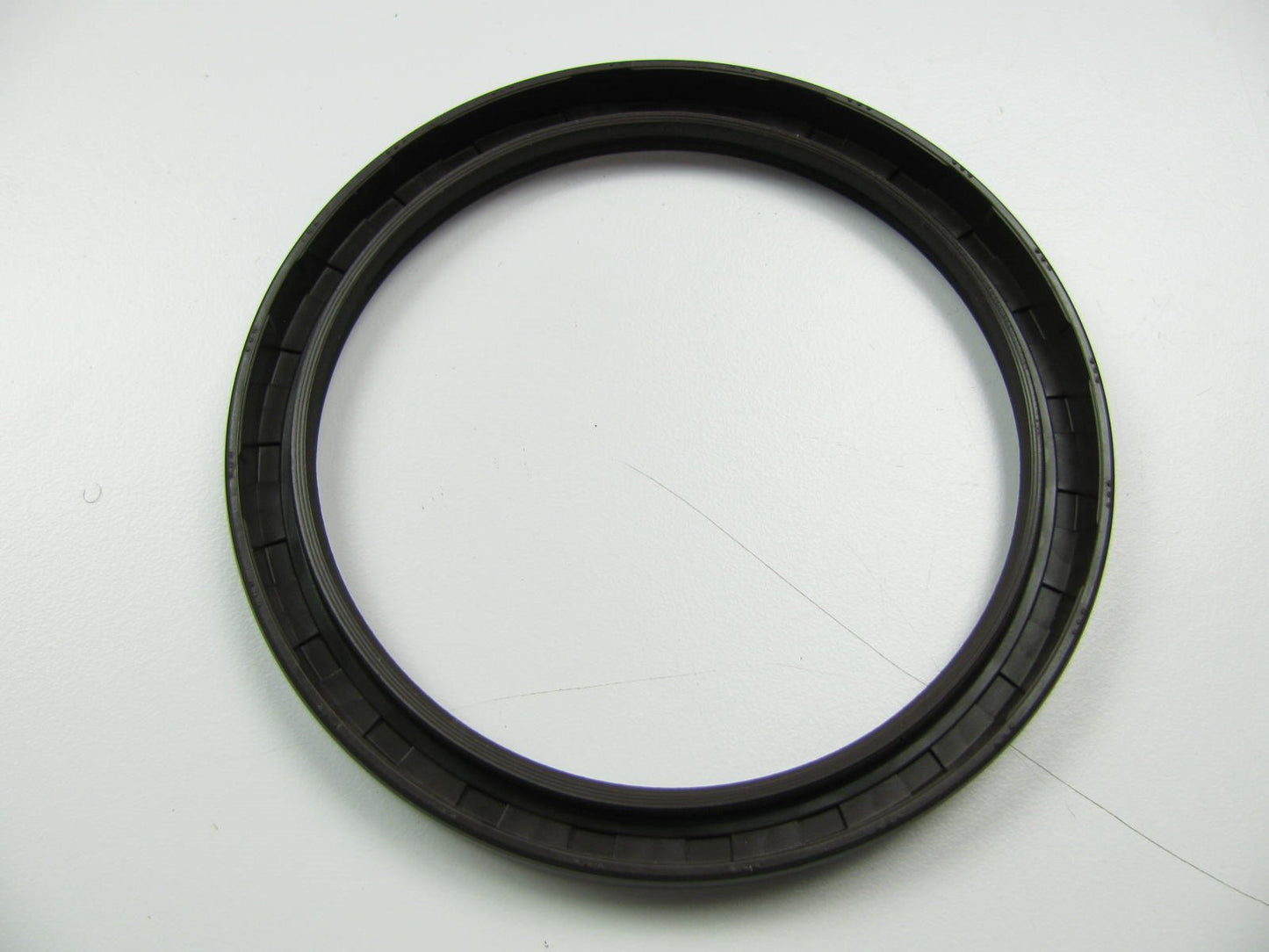 New Genuine Rear Main Crankshaft Seal OEM For 1995-2002 KIA 2.0L DOHC 0K01111312