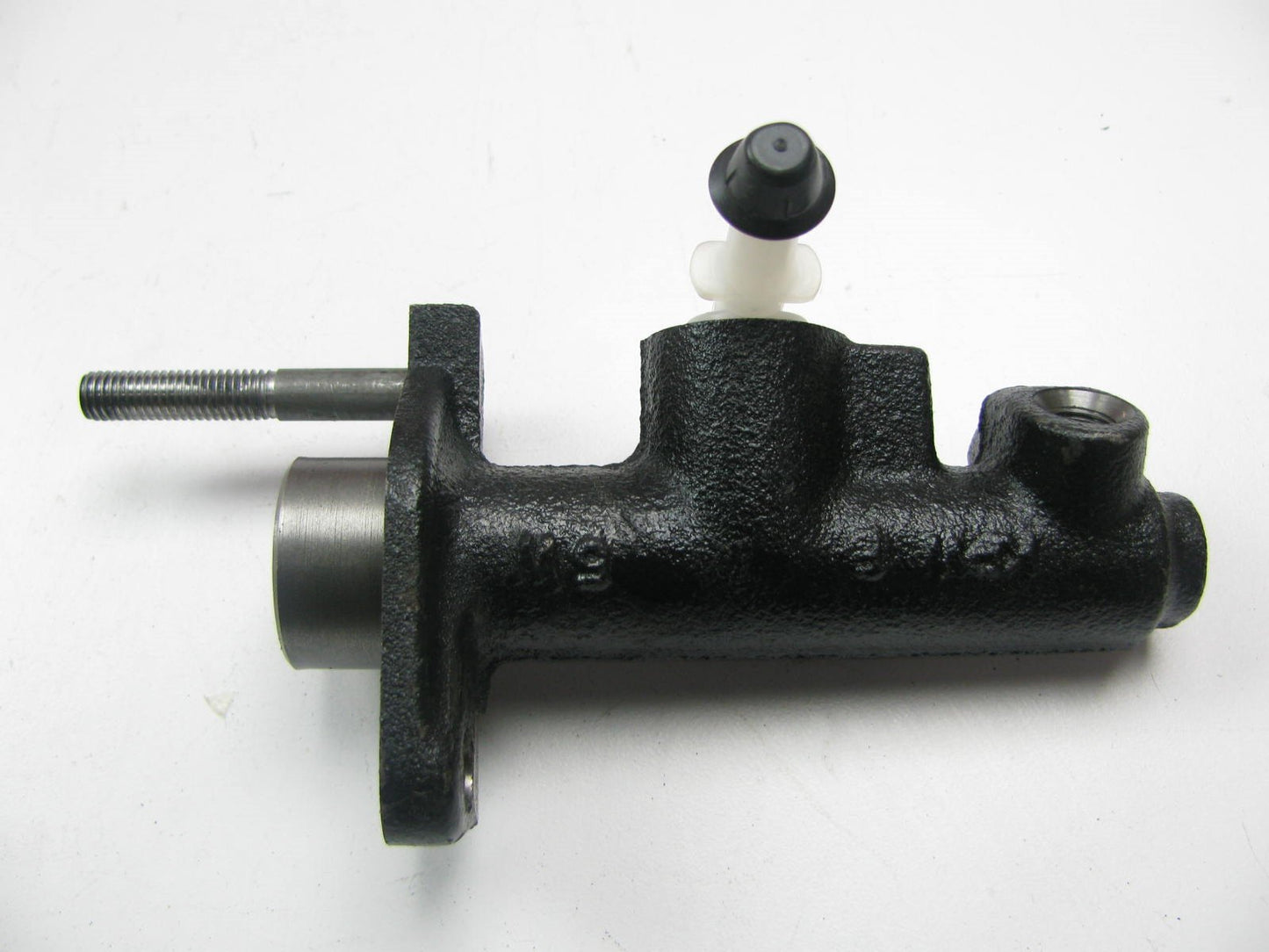 NEW - OEM 0K01141400B Clutch Master Cylinder For 1995-1998 Kia Sportage