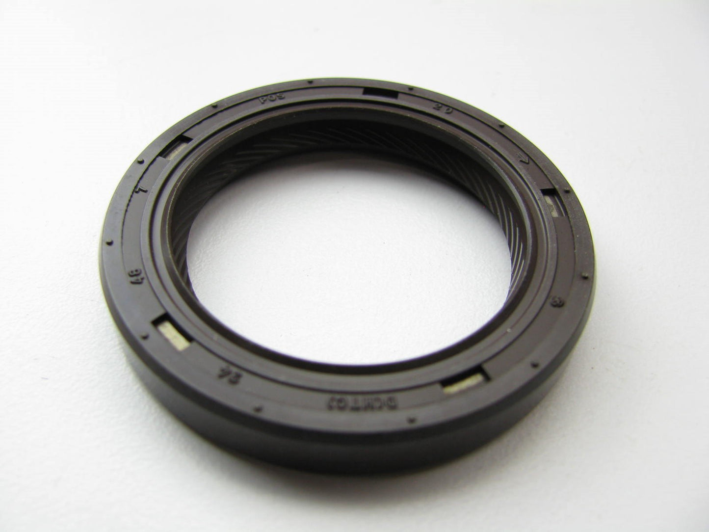 New Genuine Engine Camshaft Seal OEM For Kia 4 CYLINDER  0K01310602