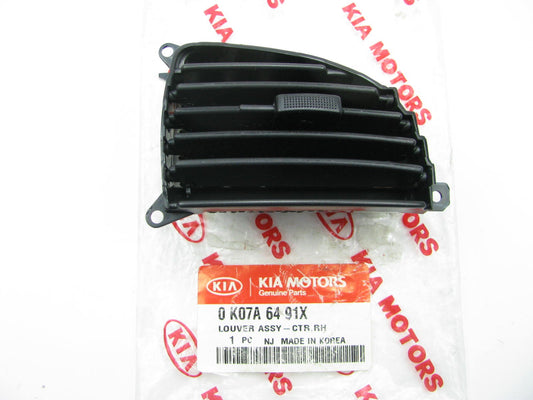 New OEM Center-Right A/C Dashboard Air Vent Outlet For 2000-2002 Sportage