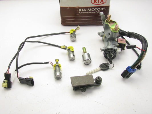 New Genuine OEM KEY Set, Ignition, Door, Glove, Trunk  0K07F09010