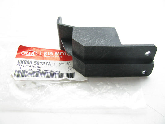 New FRONT Bumper Cover RIGHT Side Mounting Bracket OEM For 98-02 Kia Sportage