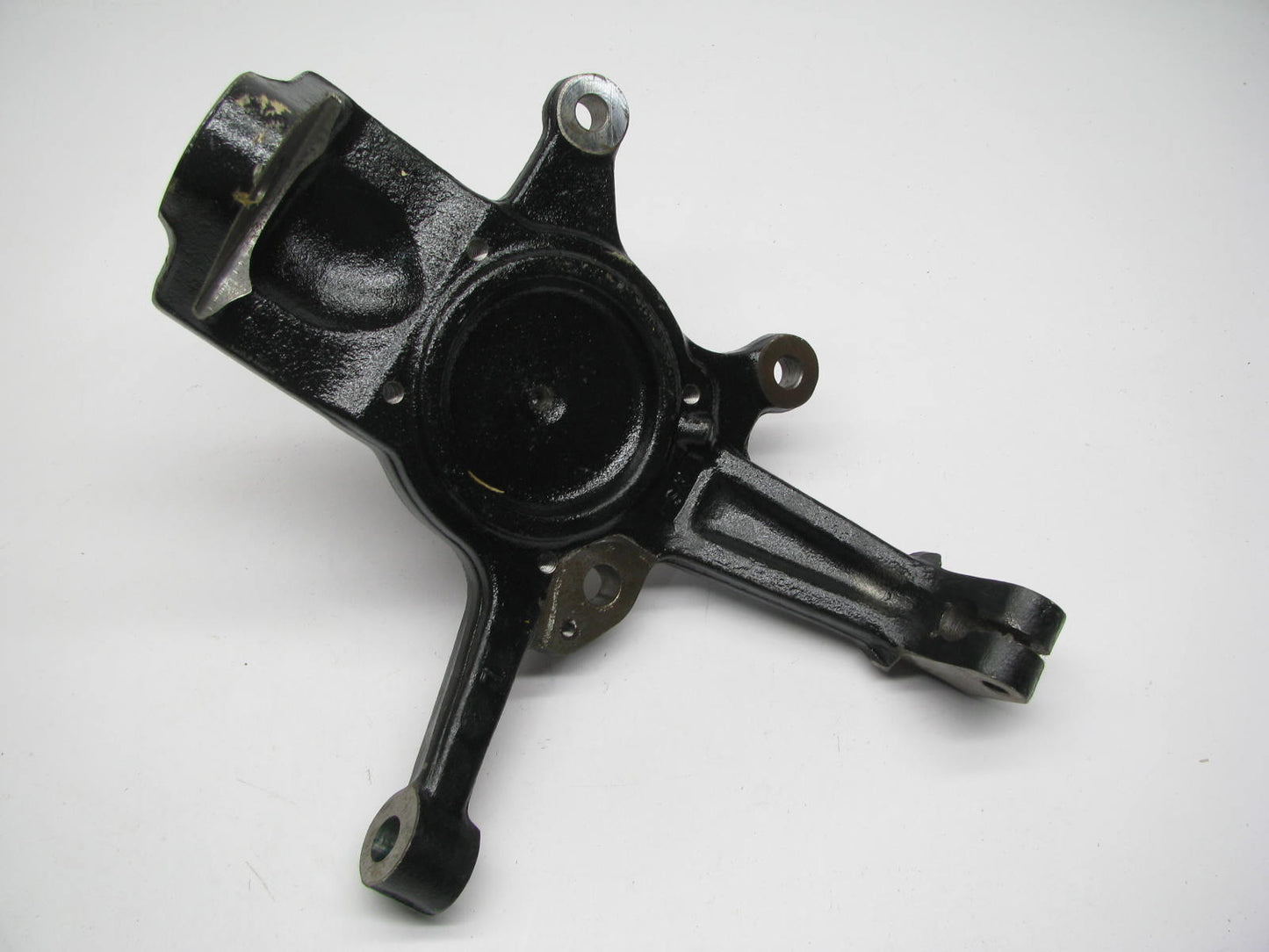 NEW - OEM Front Left Steering Knuckle 0K084-33-031B For 1998-02 Kia Sportage 2WD