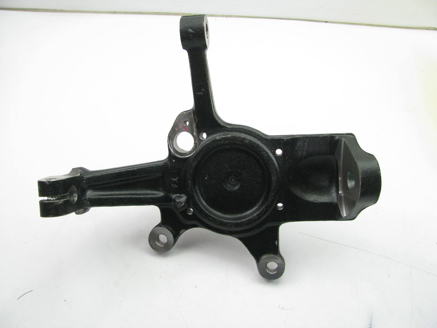 NEW  OEM Front Left Steering Knuckle 0K08433031 For 1998-2002 Kia Sportage 2WD
