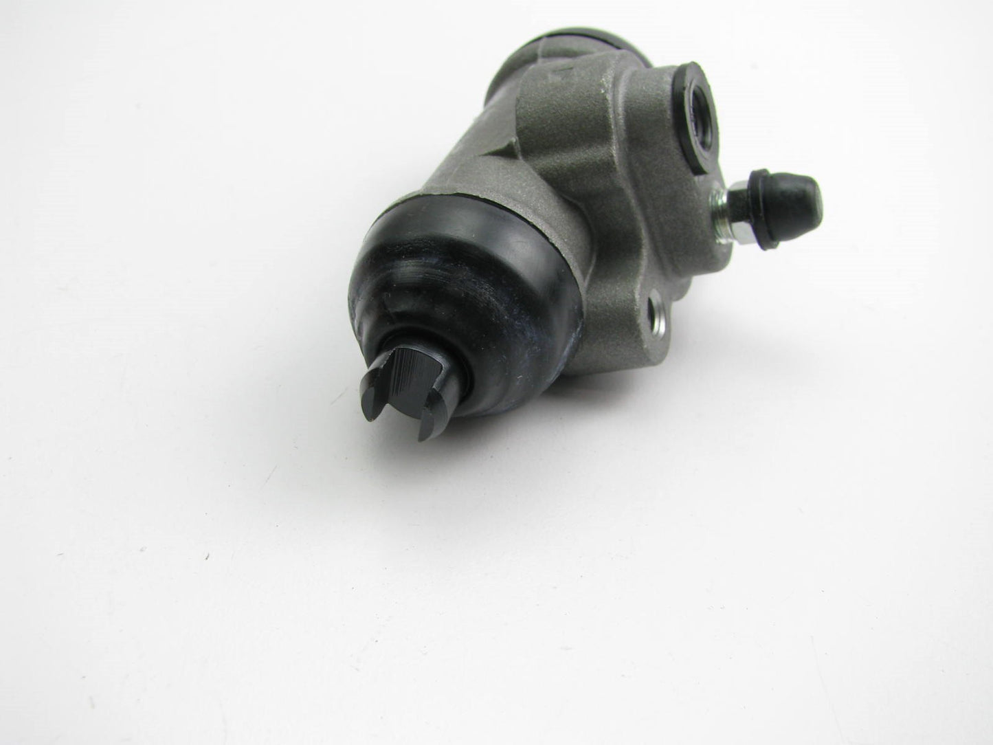 New Rear Right Passengers Side Drum Brake Wheel Cylinder OEM For Kia 0K20126610A