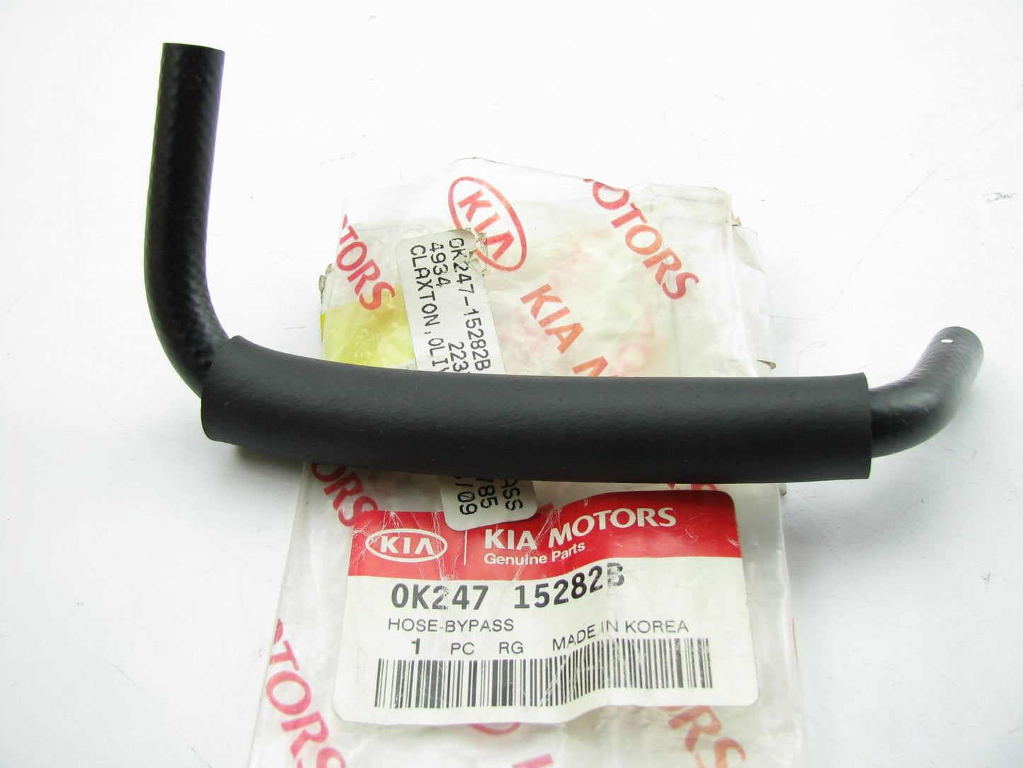 New Genuine Engine Coolant Bypass Hose OEM For 98-04 Kia 1.8L ONLY 0K24715282B
