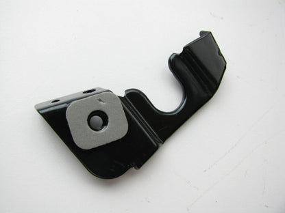 Rear Bumper Right Side Tail Light Lamp Bracket OEM For Kia 0K2A150245C