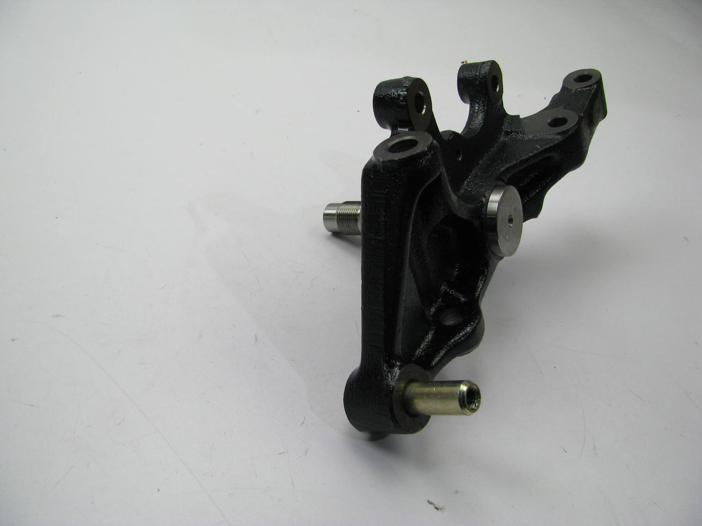 NEW 0K2A326120D LEFT Steering Knuckle Spindle OEM For 98-01 Sephia 00-04 Spectra