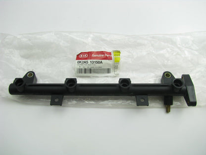 NEW OEM GENUINE Engine Fuel Rail For Kia Sephia 1997-2001,1.5L 1.8L 0K2A513150A