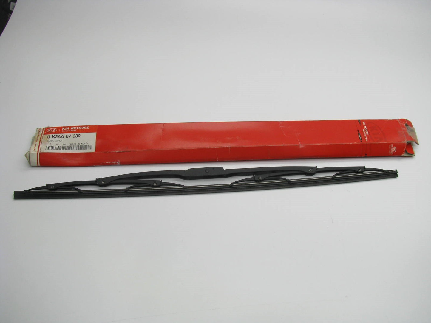 NEW GENUINE Left Drivers Side Windshield Wiper Blade OEM For Kia 0K2AA67330