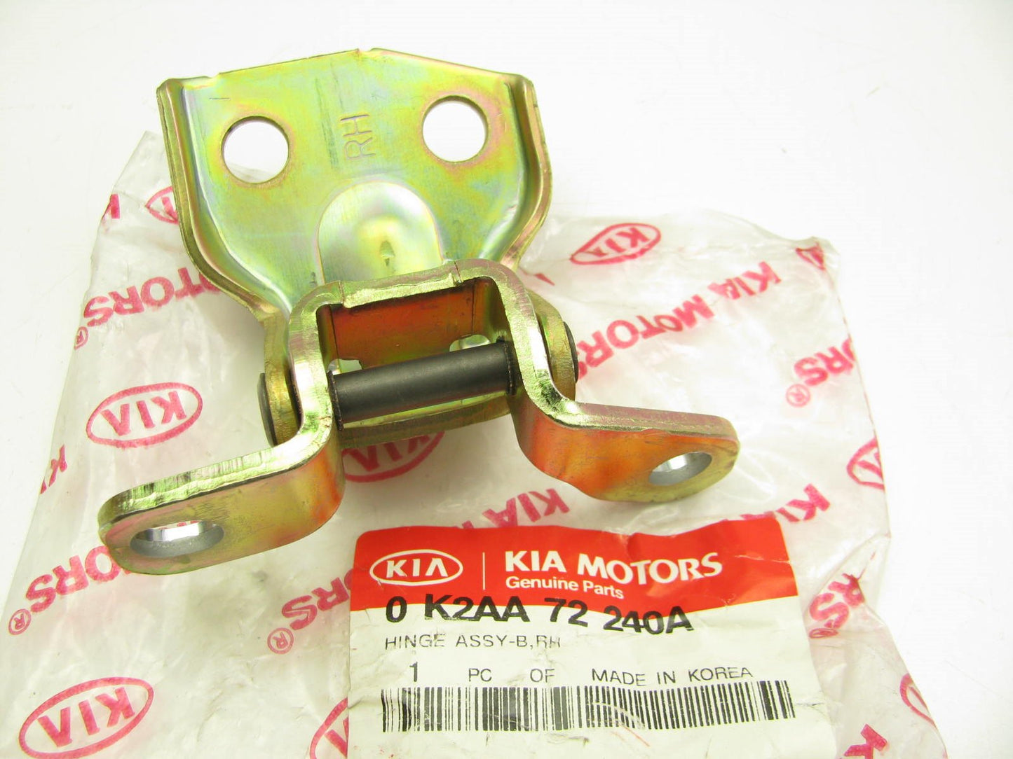 Right Passengers Side Door Lower Hinge OEM For 1998-01 Kia Sephia, 00-04 Spectra