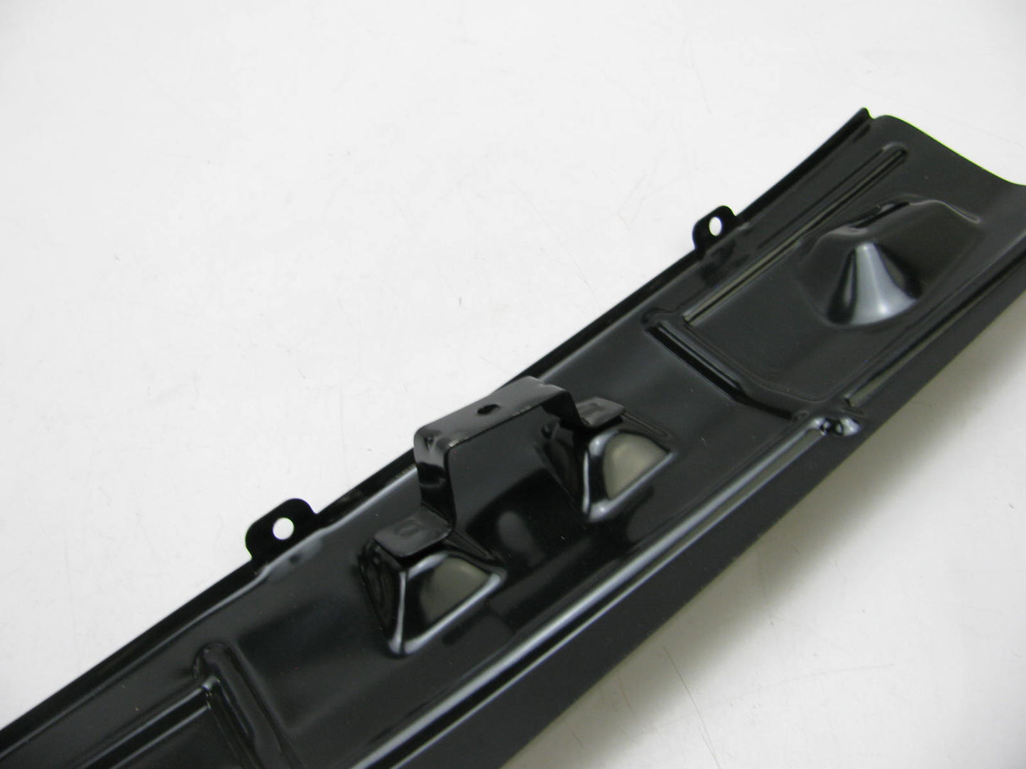 Rear Right Bumper Cover Side Bracket OEM For 2002-2004 Kia Spectra 0K2N150380