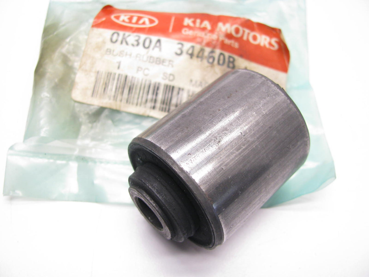 New Front Suspension Lower Control Arm Bushing For 01-02 Kia Rio 0K30A34460B
