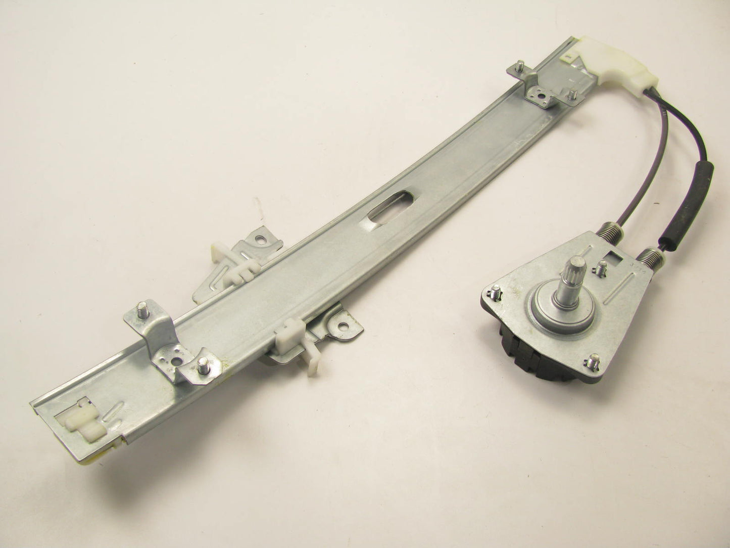 NEW 0K30A59560B FRONT LEFT MANUAL Window Regulator OEM For 01-05 Kia Rio