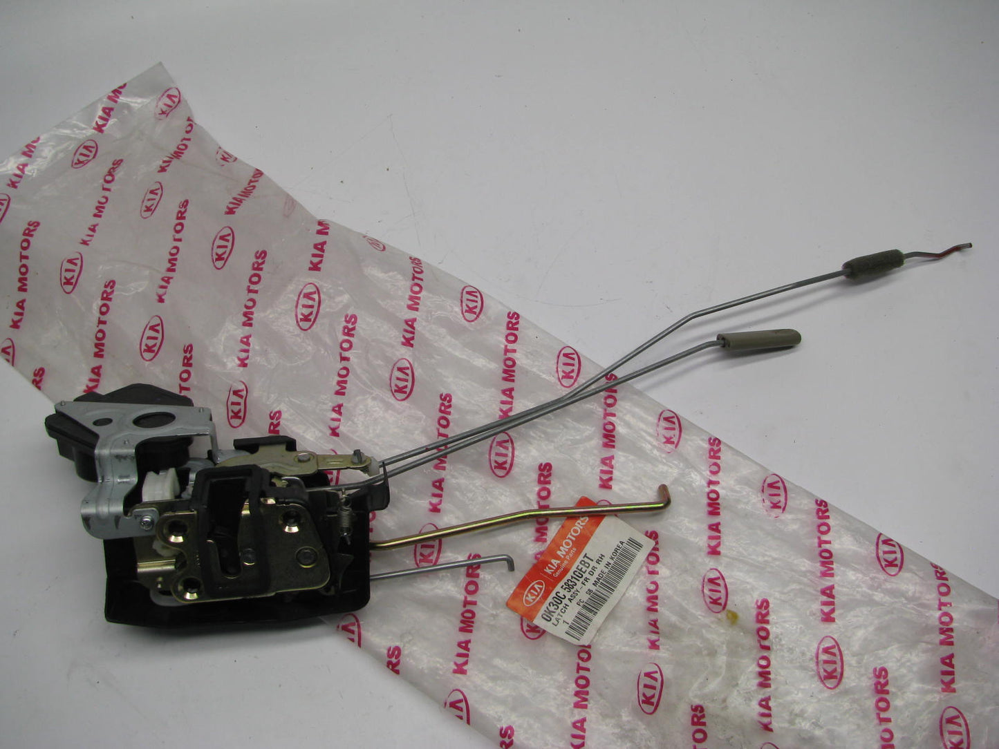 NEW GENUINE 0K30C58310EBT FRONT RIGHT Lock Latch Actuator OEM For 00-05 Kia Rio