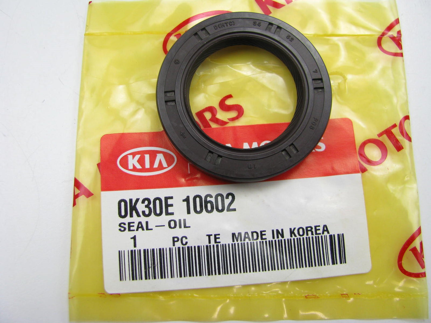 NEW GENUINE Engine Camshaft Seal OEM For Kia 0K30E10602