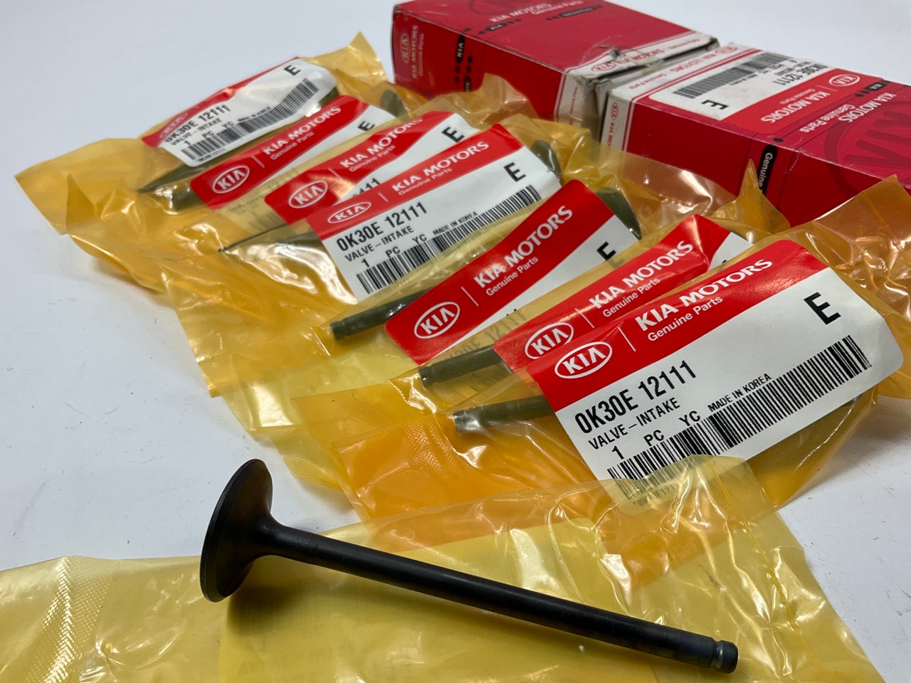 (8) Engine Intake Valves OEM For 2001-2002 Kia Rio 1.5L 0K30E12111