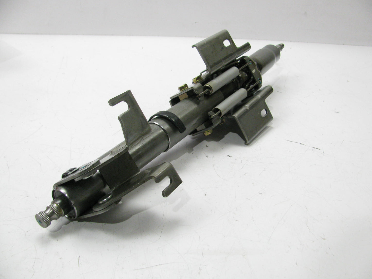 NEW GENUINE 0K52Y32100C Upper Steering Column Shaft OEM For 03-05 Kia Sedona