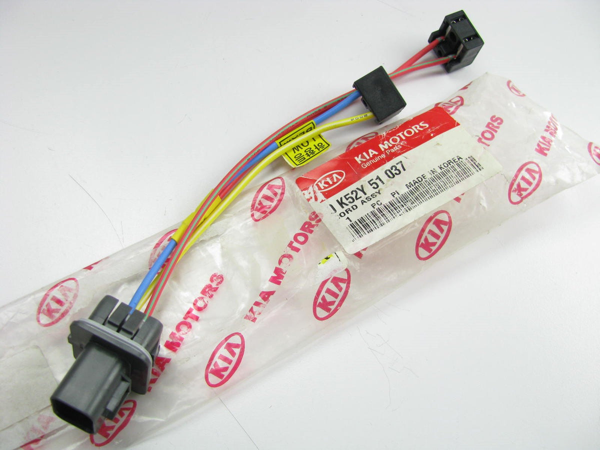 NEW - OEM Head Lamp Light Wire Harness For 2002-2005 Kia Sedona 0K52Y51037
