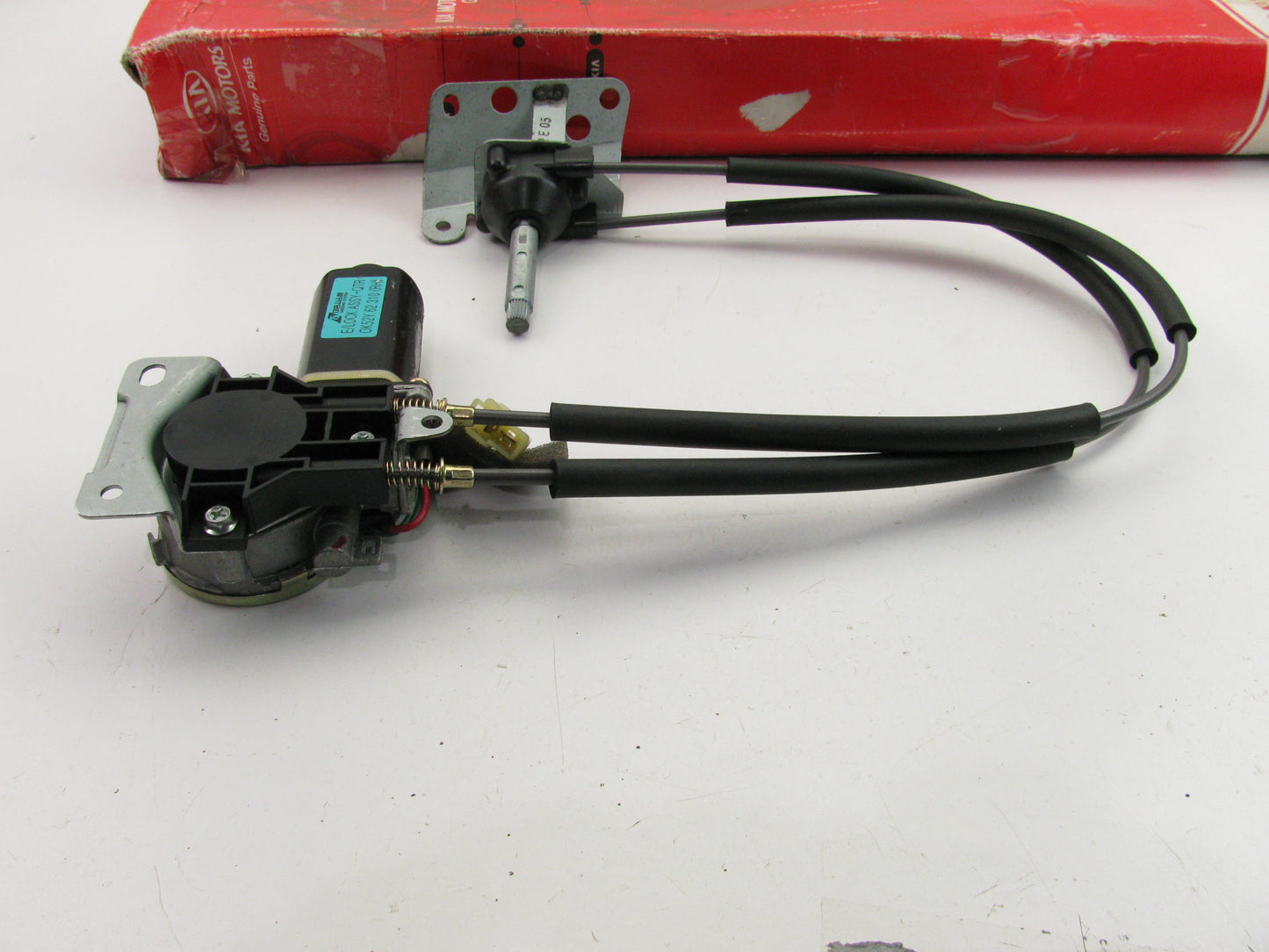 NEW Rear Right Power Vent Window Motor 0K52Y62310 OEM For 02-05 Kia Sedona