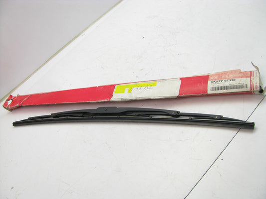 NEW GENUINE FRONT Windshield Wiper Blade OEM For 01-05 Kia Sedona 0K52Y67330