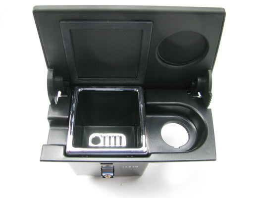 New OEM Instrument Panel Dash Ash Tray Insert For 2002-2003 Sedona 0K53A6461000