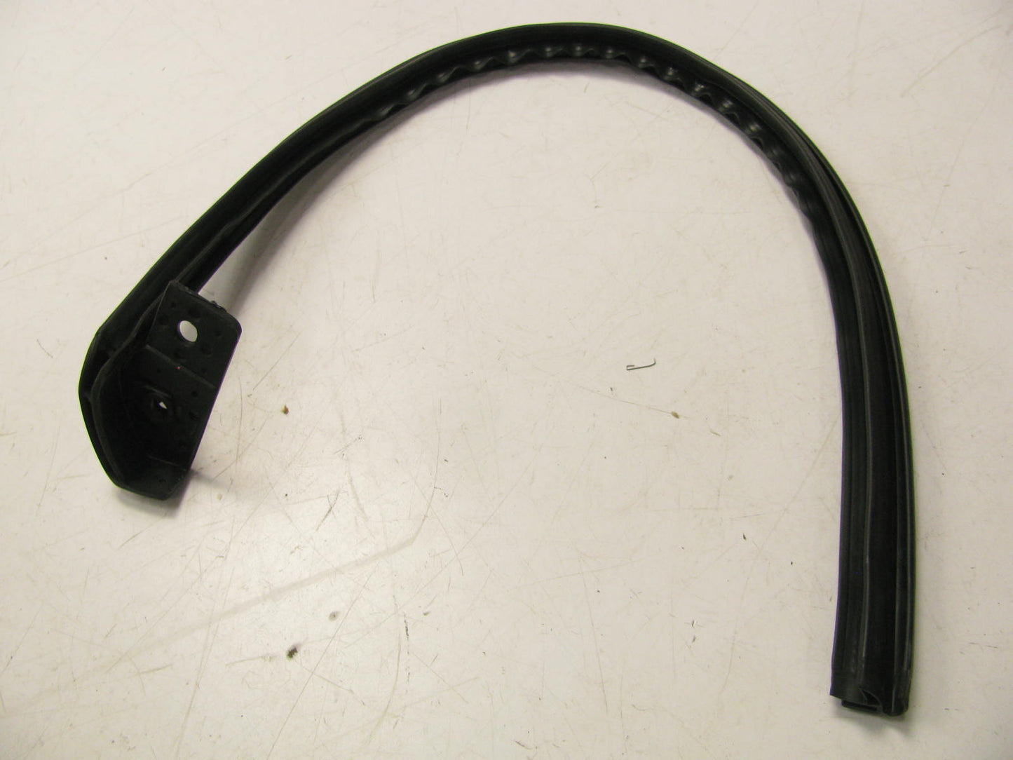 NEW - OEM 0K53A72770 Right Rain Rail Weather Strip Seal For 2001-2005 Kia Sedona