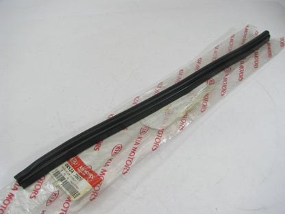 New Genuine Left Sliding Door Edge Molding OEM For 02-05 Kia Sedona 0K53A73521A