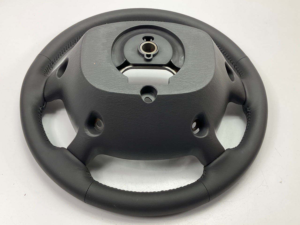 NEW GENUINE Steering Wheel OEM For 2002-2005 Kia Sedona 0K53N3298050