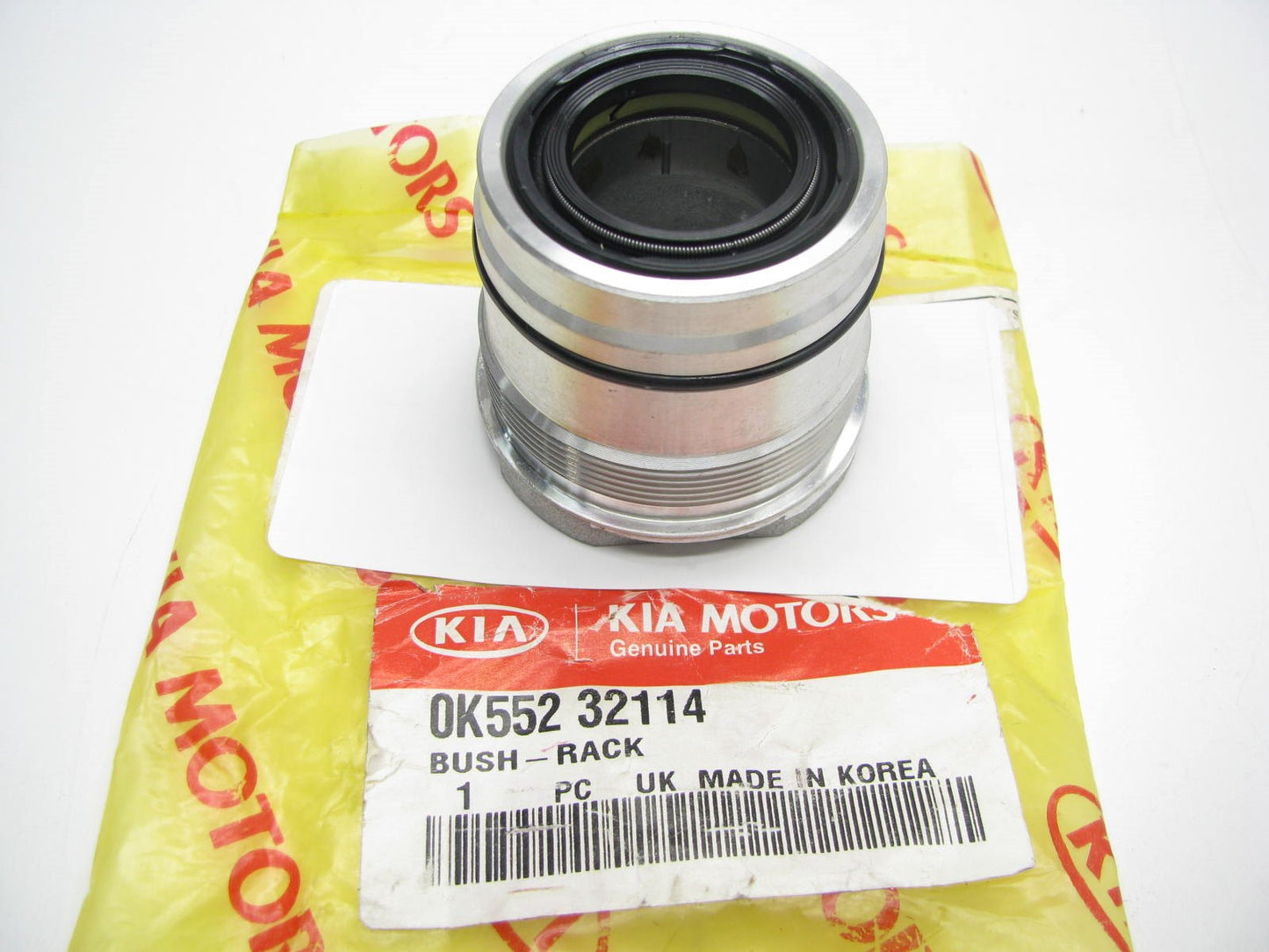 New Genuine OEM Outer Steering Gear Rack Bushing For 2002-05 Kia Sedona