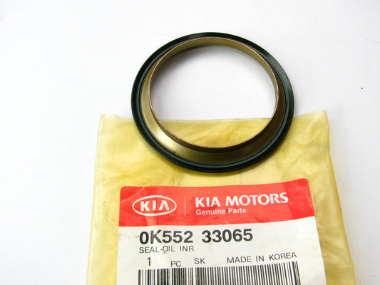 New Genuine Driveshaft Inner Oil Seal OEM For 2004-2006 Kia Sedona 0K55233065